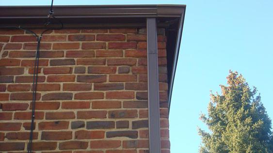 Tuck Point Corner Of House And Some Windowsills before_dsc00014_jpg